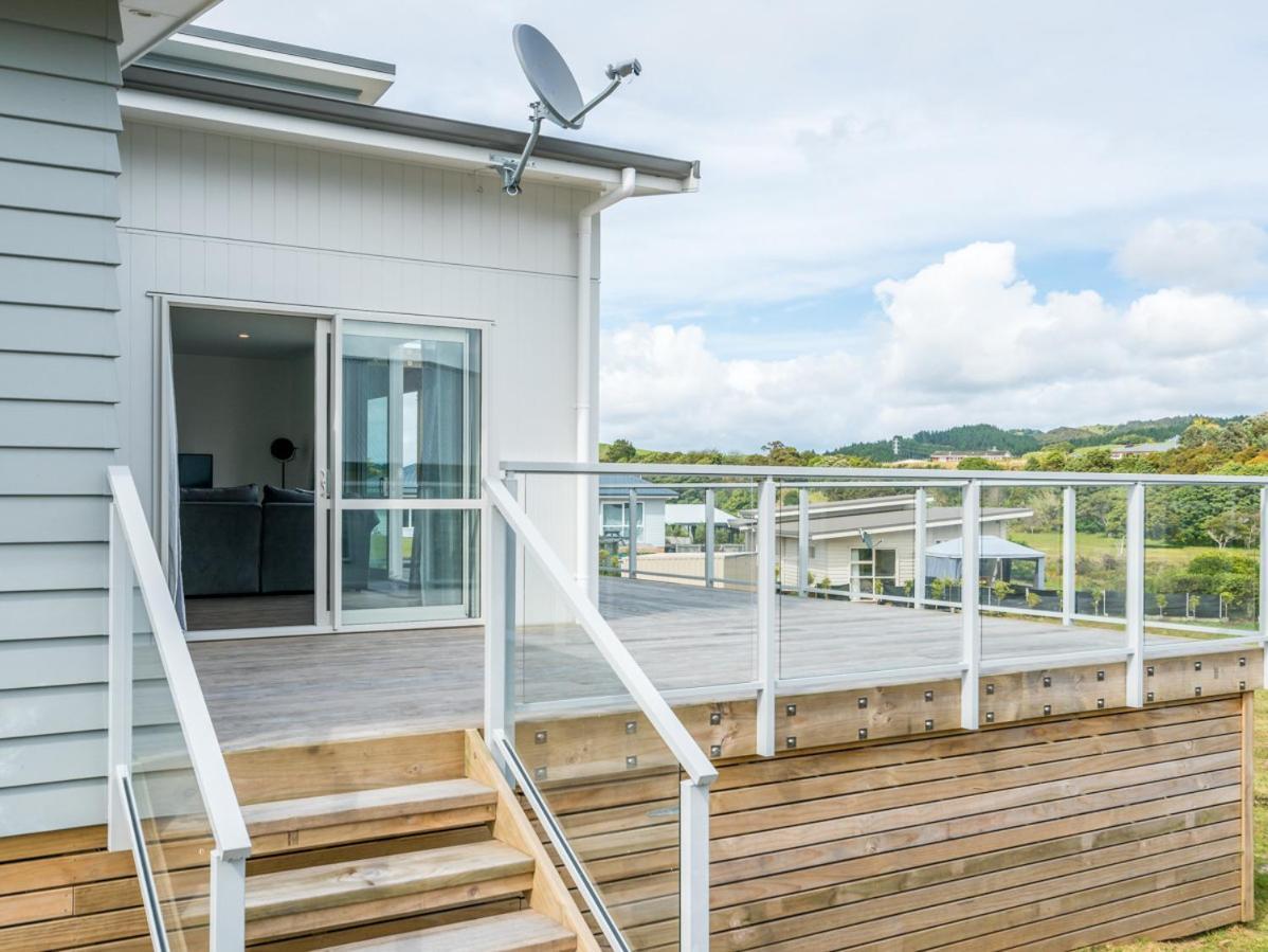 Ruakaka Sands - Ruakaka Holiday Home Экстерьер фото
